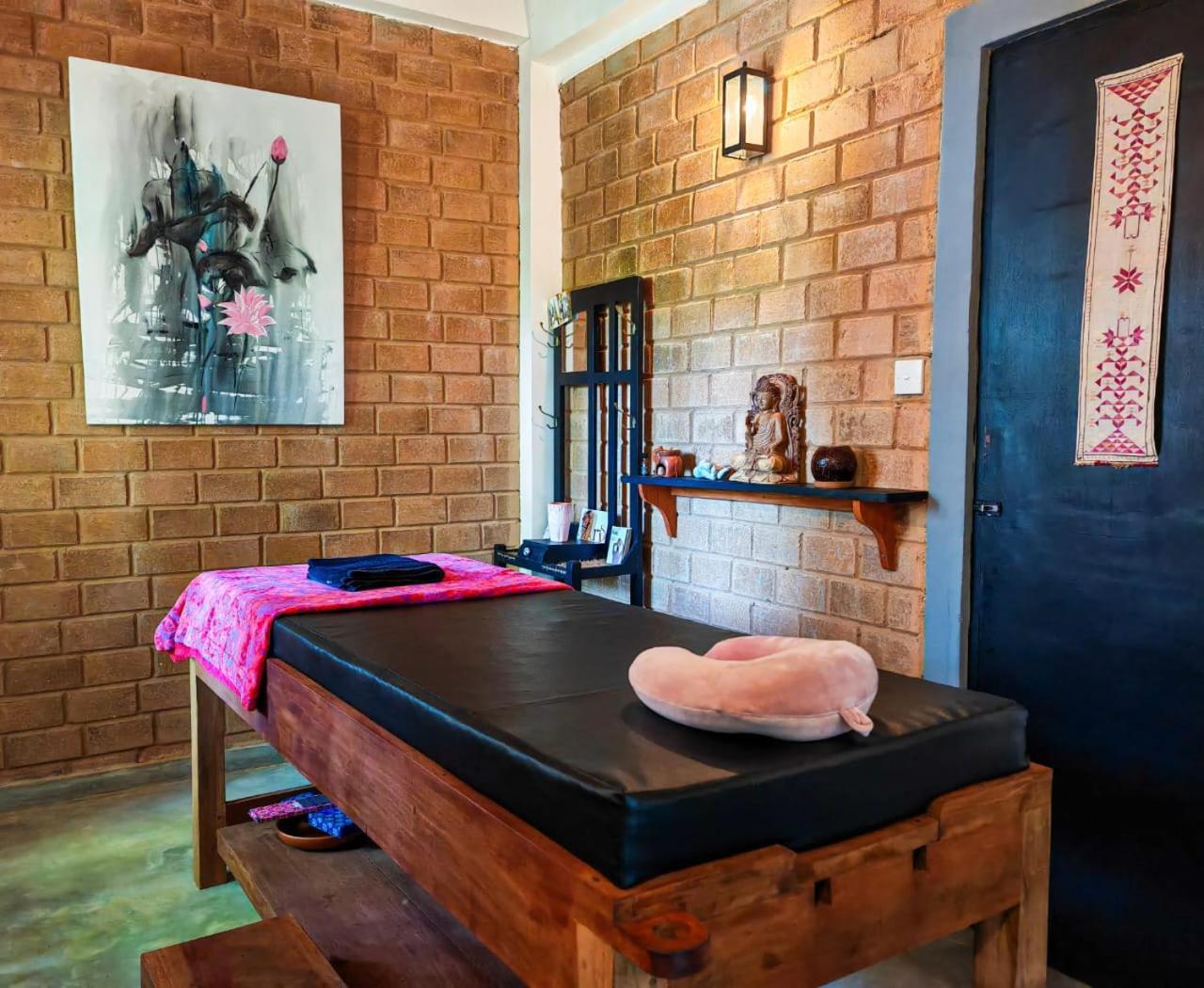 Villa Lyvie Ayurvedic Hotel Tangalle Ngoại thất bức ảnh