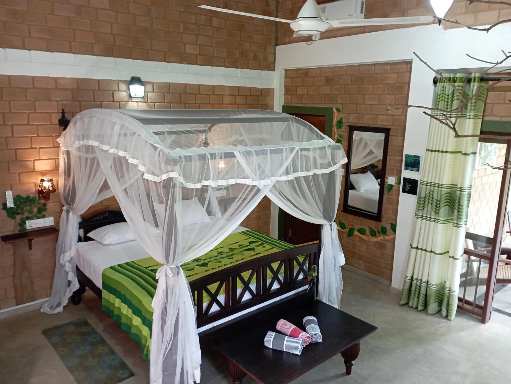 Villa Lyvie Ayurvedic Hotel Tangalle Ngoại thất bức ảnh
