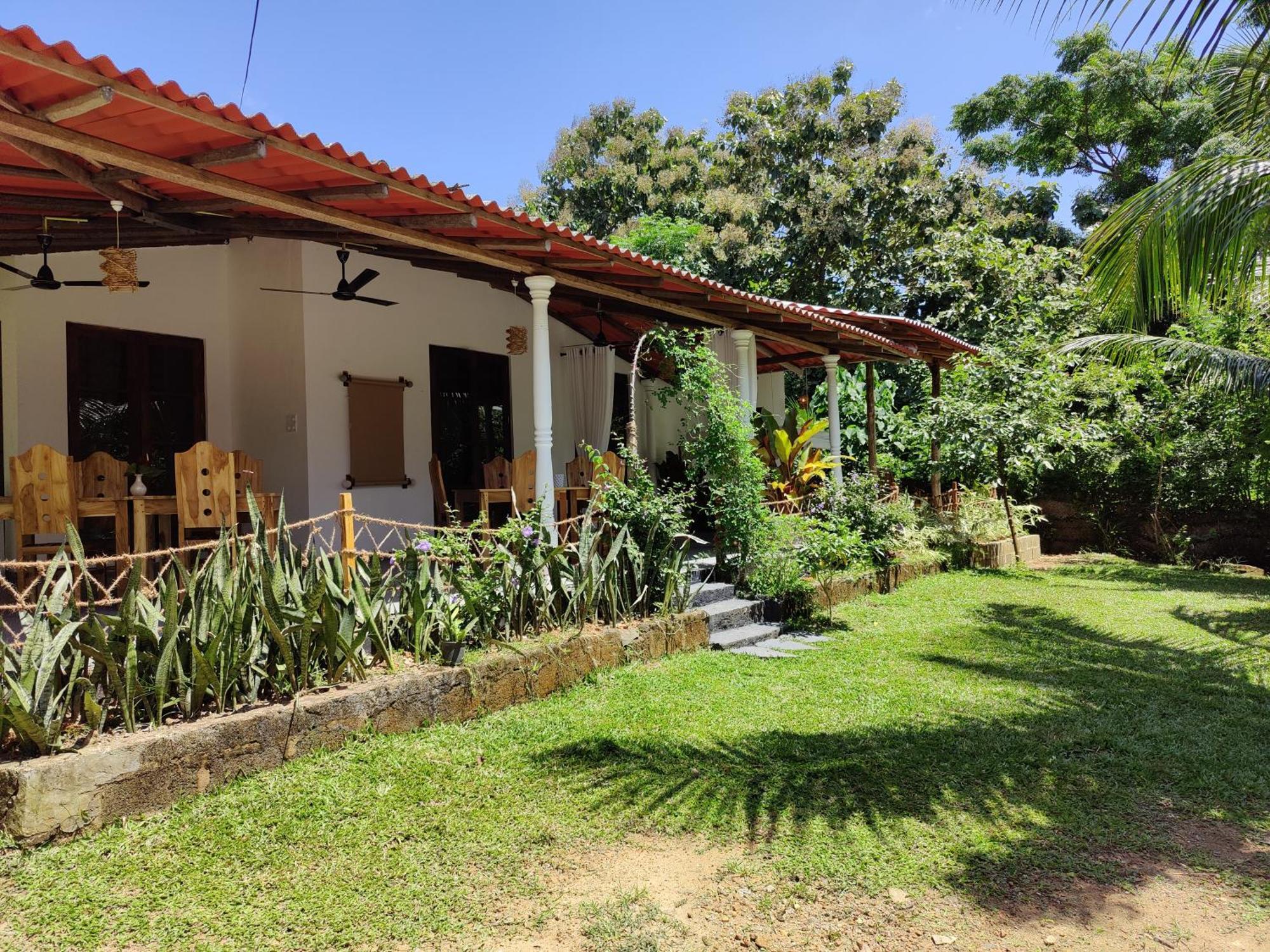 Villa Lyvie Ayurvedic Hotel Tangalle Ngoại thất bức ảnh